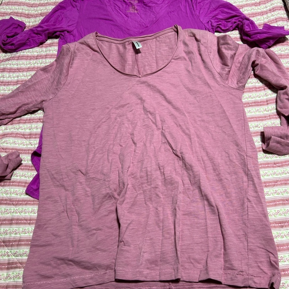 soyaconcept -M- and Blue Sky-S-long sleeve tees- new or like new